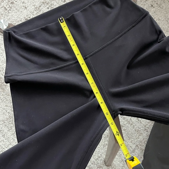 Aritzia Golden BUTTER Cheeky Hi-Rise Flare Legging Sz 10 - Picture 9 of 12